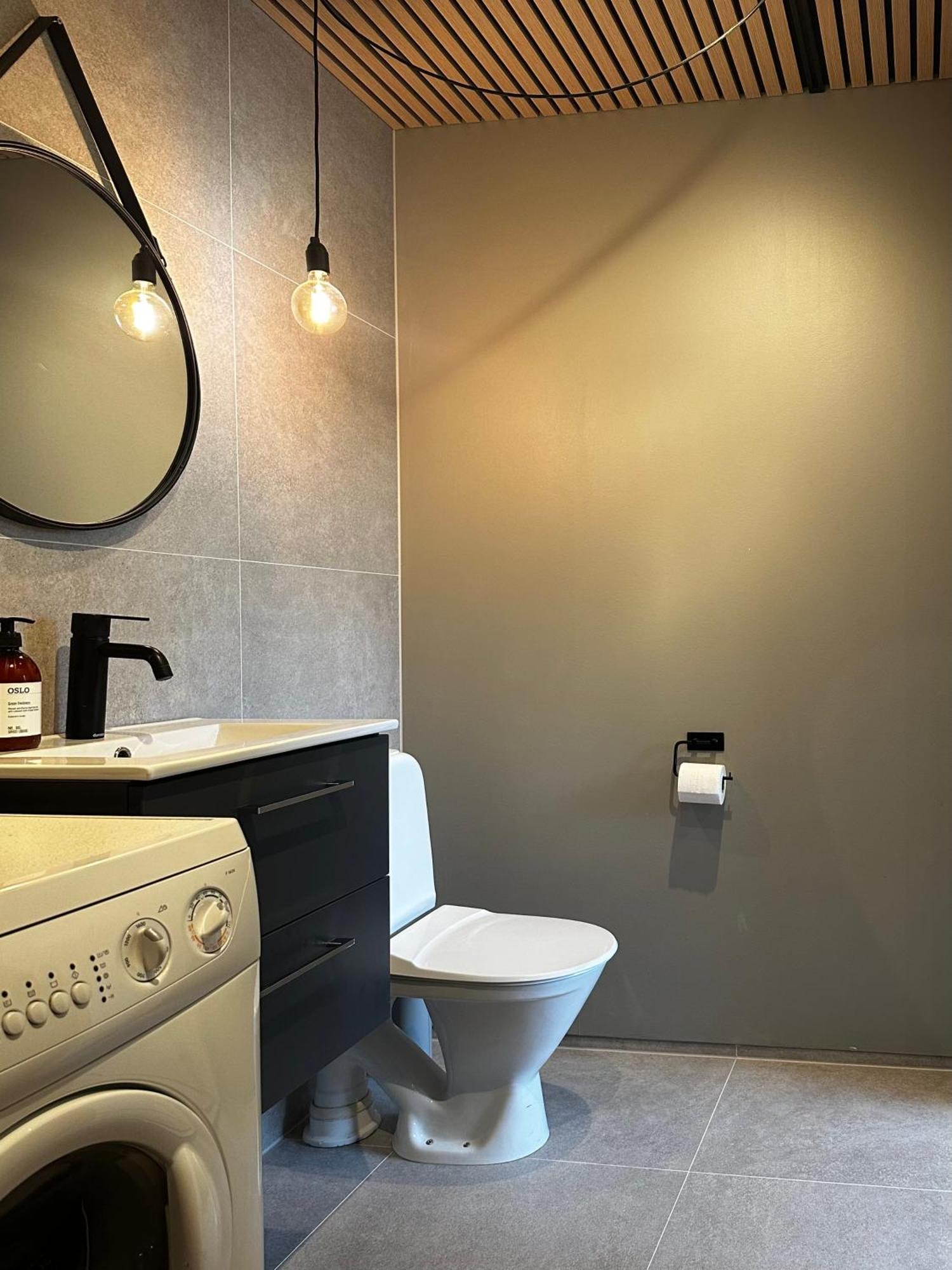 Sommaroya Beach Apartment Tromsø Esterno foto