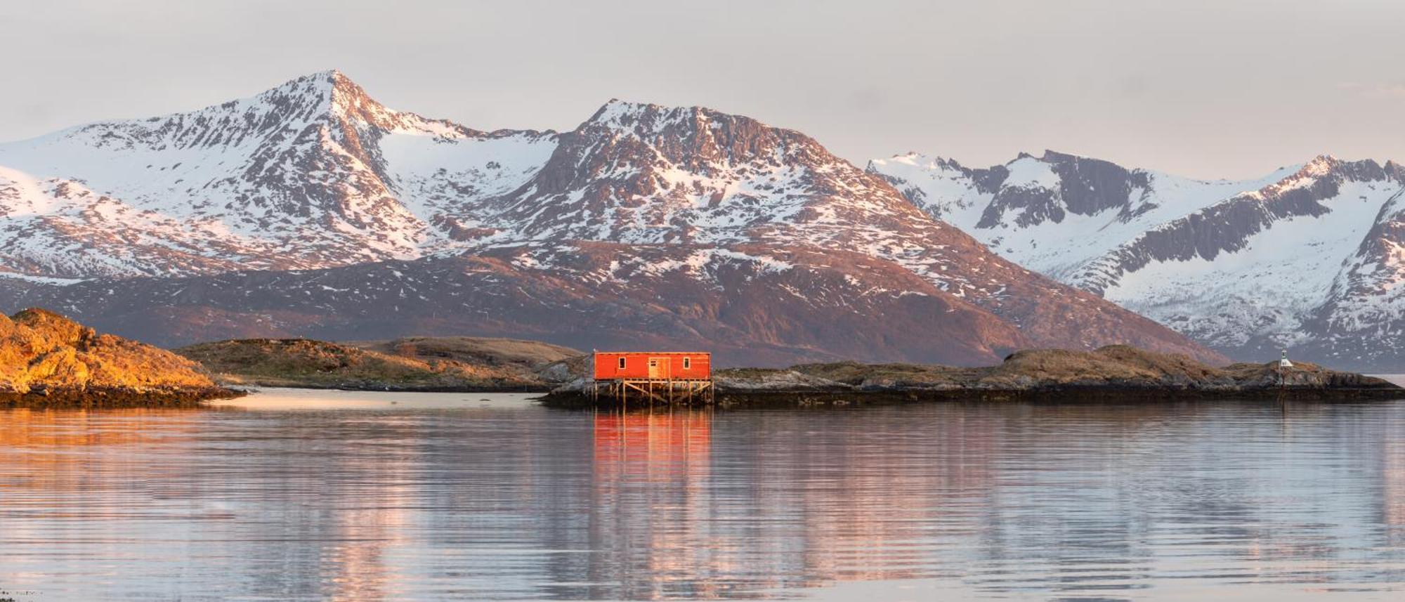 Sommaroya Beach Apartment Tromsø Esterno foto