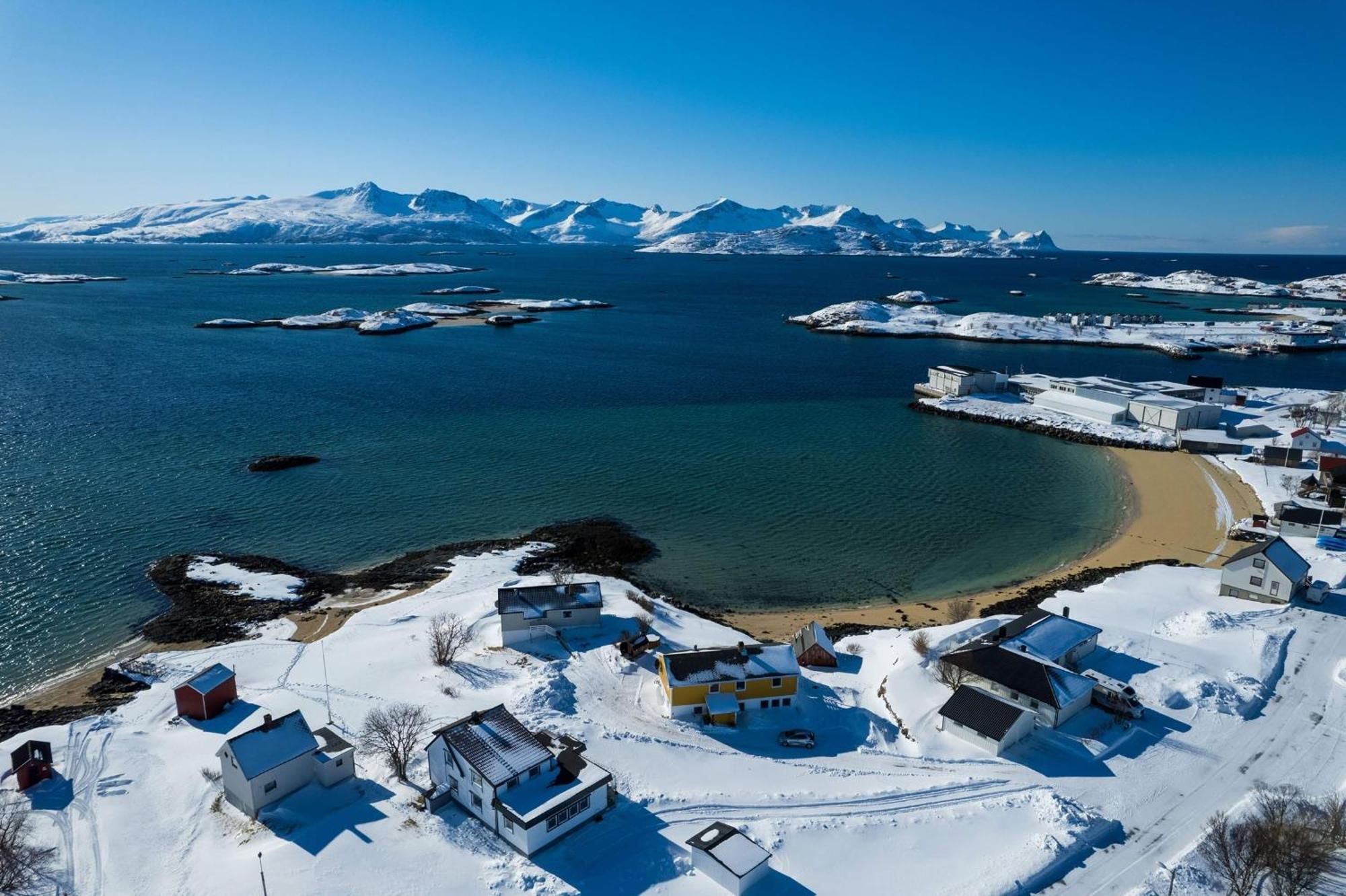 Sommaroya Beach Apartment Tromsø Esterno foto