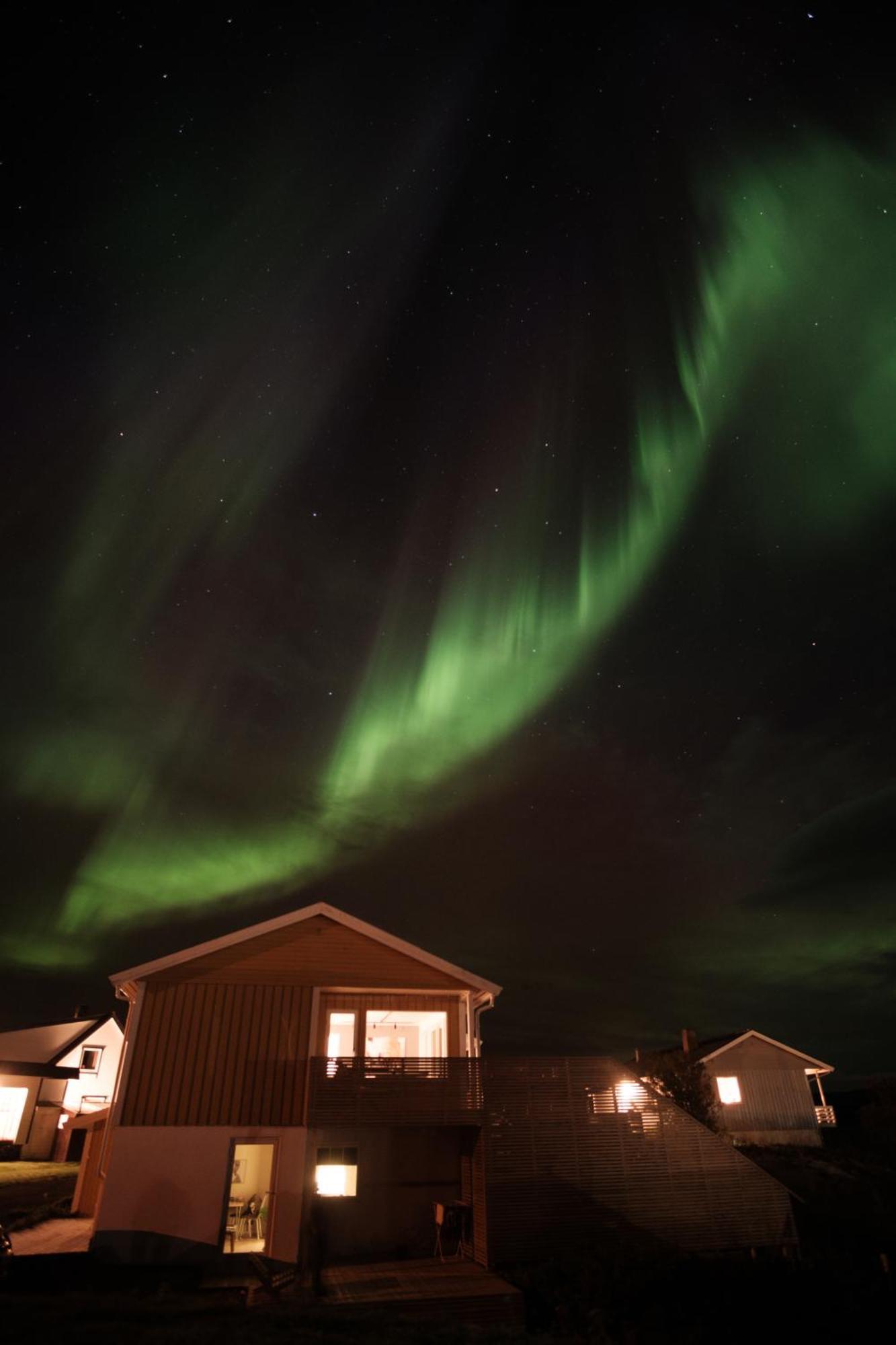 Sommaroya Beach Apartment Tromsø Esterno foto